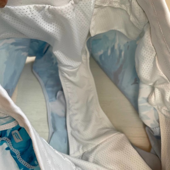 Fabletics Athletic Shorts Blue Floral Print Size XS - Picture 4 of 4